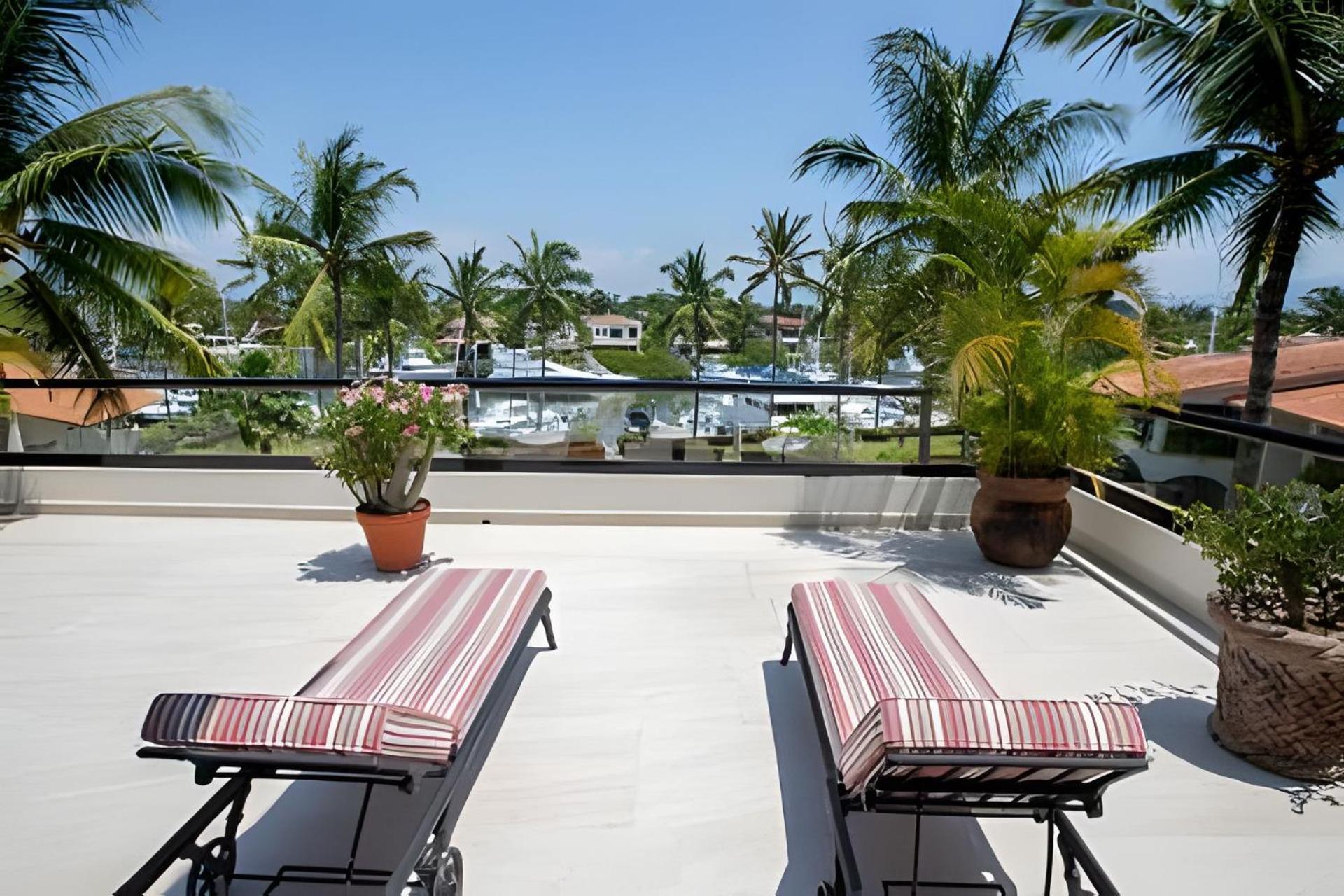 Grand Marina Villas ヌエボ・バジャルタ エクステリア 写真